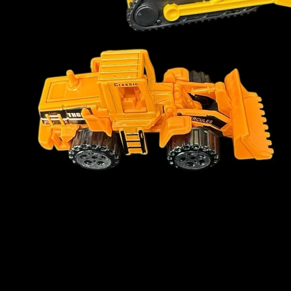 Toy Tractor Mixed Brand of‎ Heavy Equipment Toys Lot Of 5